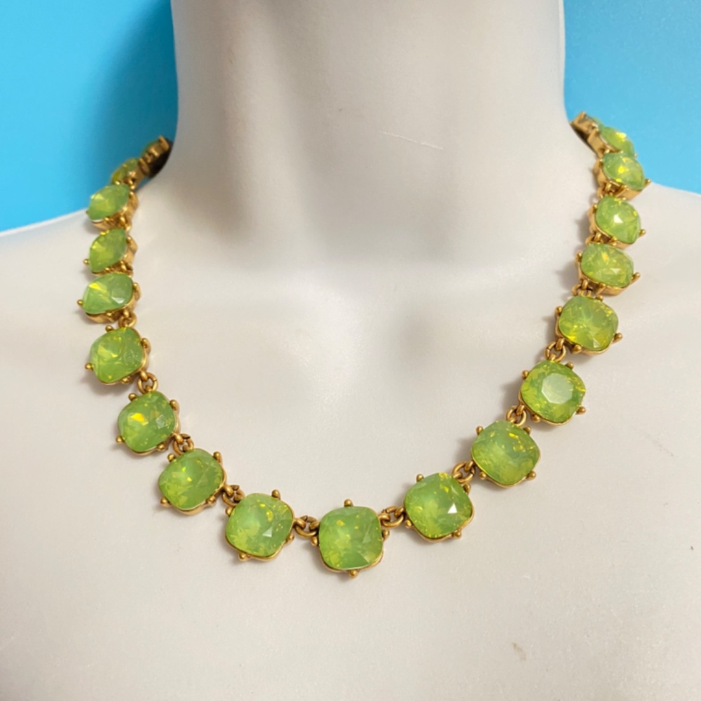 J.CREW Necklace Green & Gold Tone Statement Necklace 16" +3" Extender - Picture 3 of 9